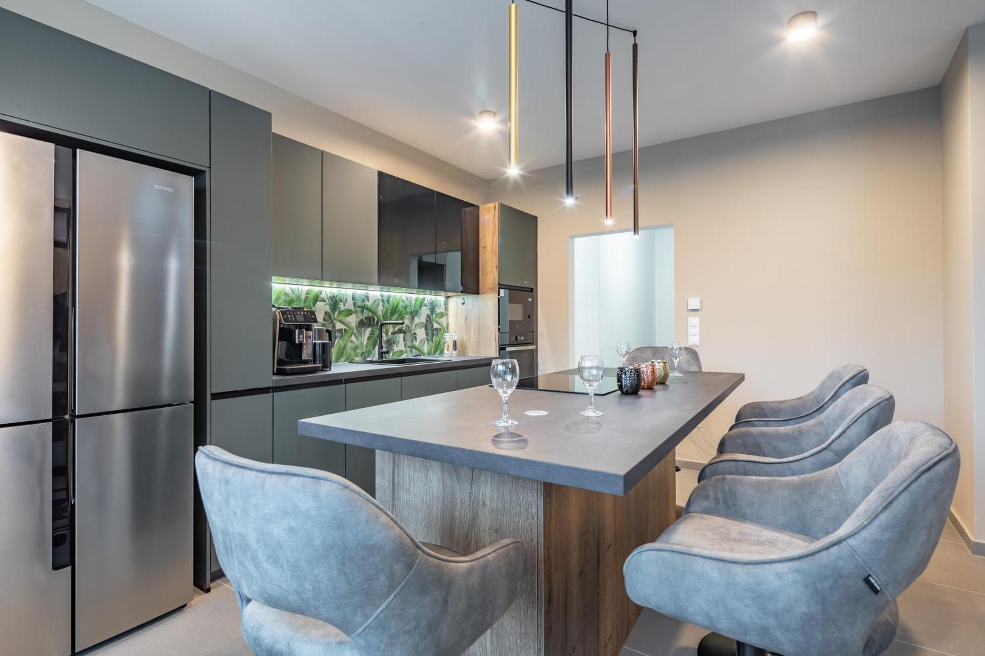 Luxury Penthouse W Garage - Centre